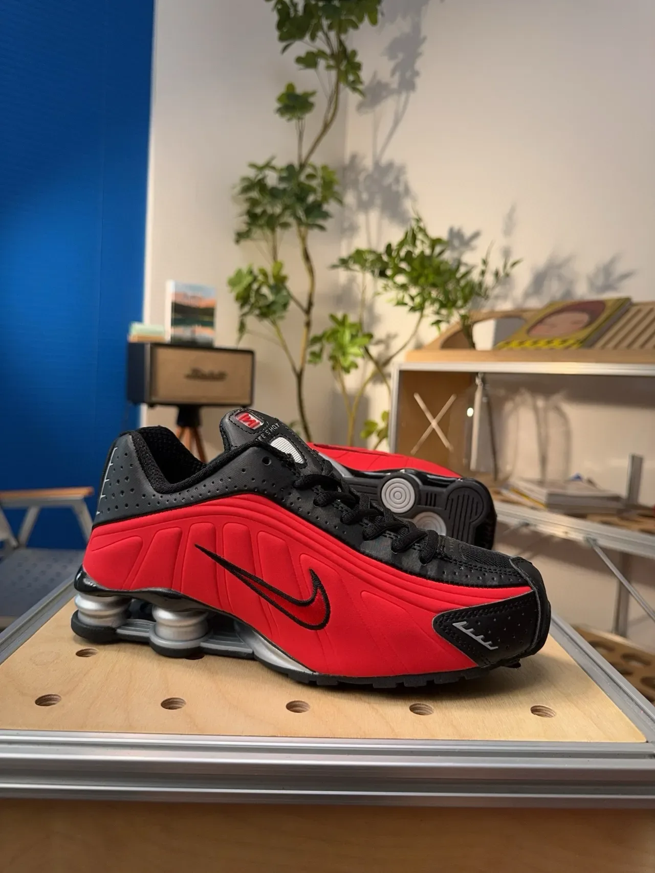 Nike Red Black Shox Column Cushioning Perforated Heel Cage Lifestyle Sneakers 2