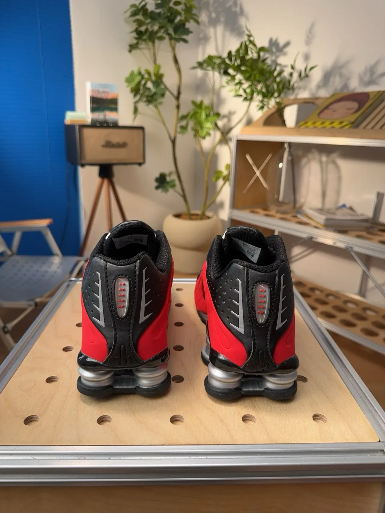 Nike Red Black Shox Column Cushioning Perforated Heel Cage Lifestyle Sneakers 6