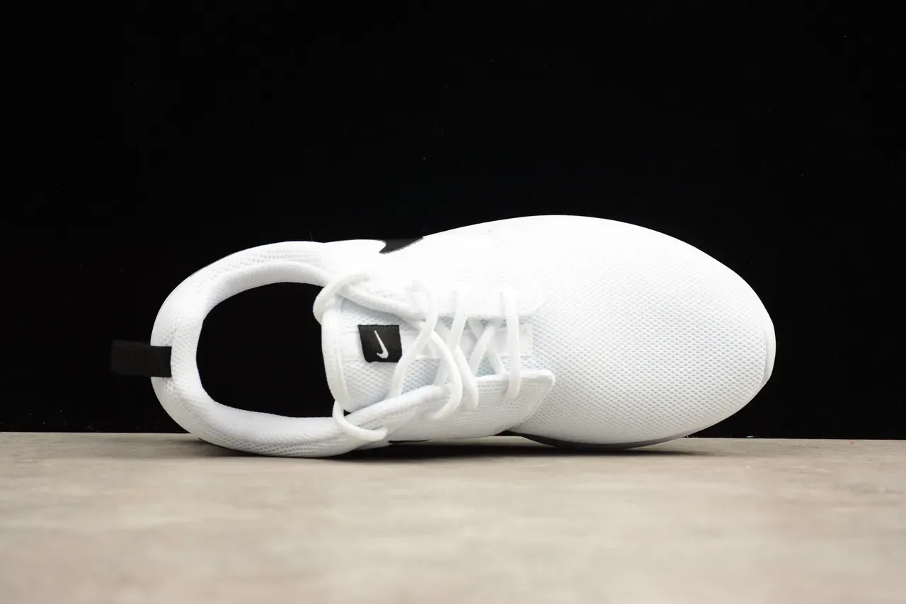 Nike Roshe One White Black Lifestyle Sneakers 2