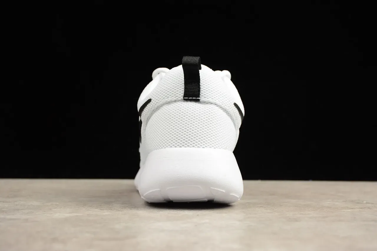 Nike Roshe One White Black Lifestyle Sneakers 4