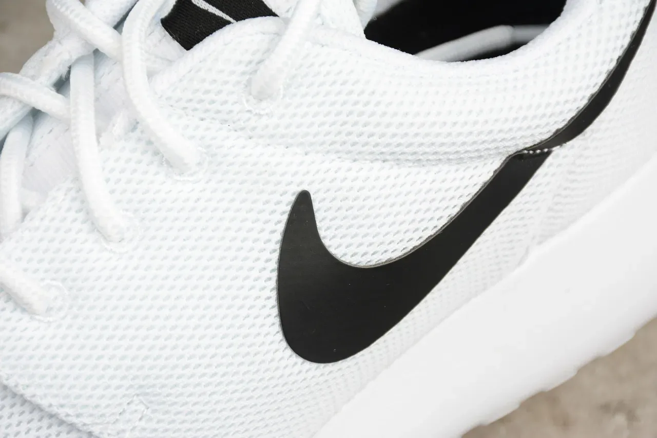 Nike Roshe One White Black Lifestyle Sneakers 13