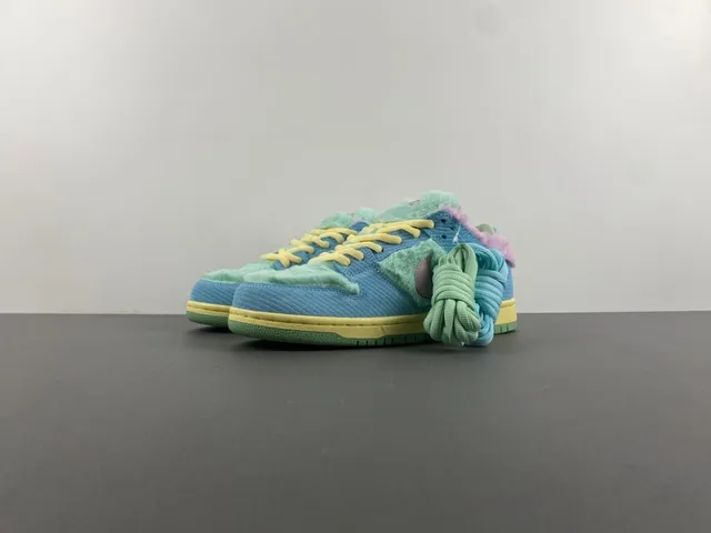 Nike SB Dunk Low velours côtelé fausse fourrure patch cartoon chaussures de skateboard 11