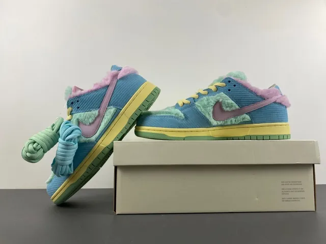 Nike SB Dunk Low velours côtelé fausse fourrure patch cartoon chaussures de skateboard 15