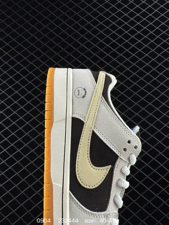 Nike SB Dunk Low Pro Gray Suede Black Skateboard Shoes 5