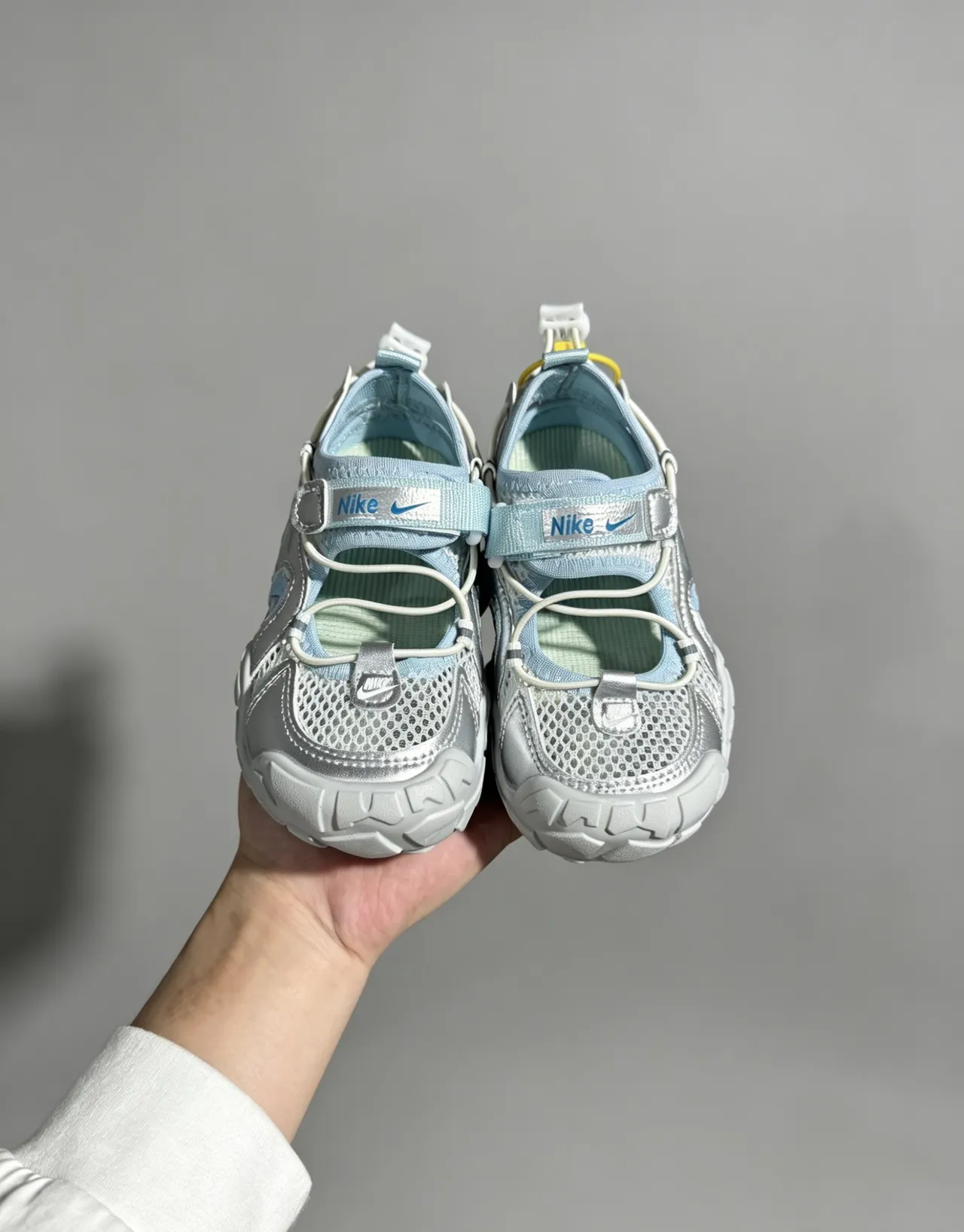 Nike Sandales Argent Bleu Ouvertes à l'Avant-Pied avec Overlay Malla et Synthétique Casual 24