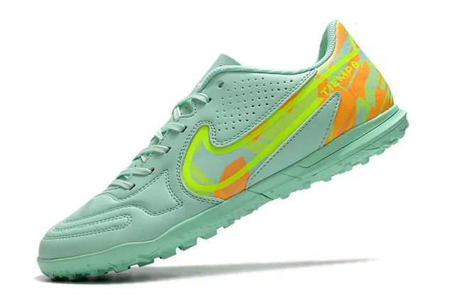 Nike Tiempo Blanc et Bleu Low-Cut Lacets Perforé Haut Turf Chaussures de Football 16