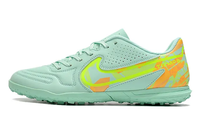 Nike Tiempo Blanc et Bleu Low-Cut Lacets Perforé Haut Turf Chaussures de Football 21