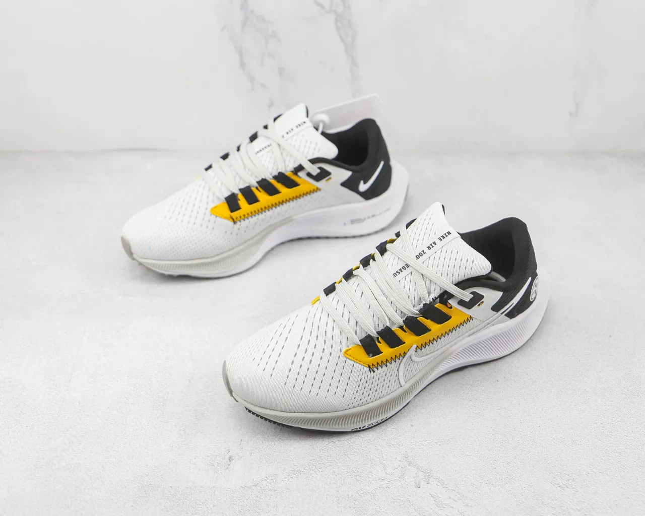 Nike White Black Breathable Engineered Mesh Upper Sculpted Ridged Midsole Running Shoes 4