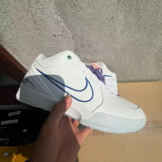 Nike White Blue High-Top Leather/synthetic Upper Basketball Shoes