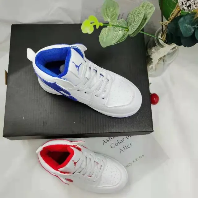 Nike White Blue High-Top Leather Upper Basketball Shoes 7