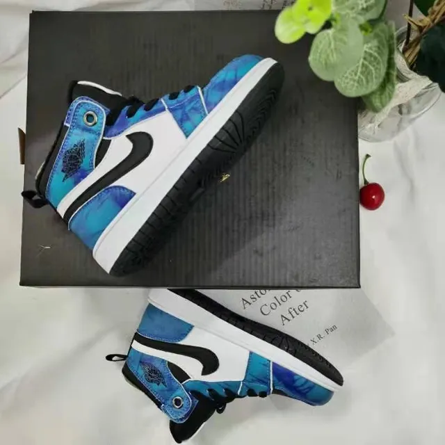 Nike White Blue High-Top Leather Upper Basketball Shoes 21