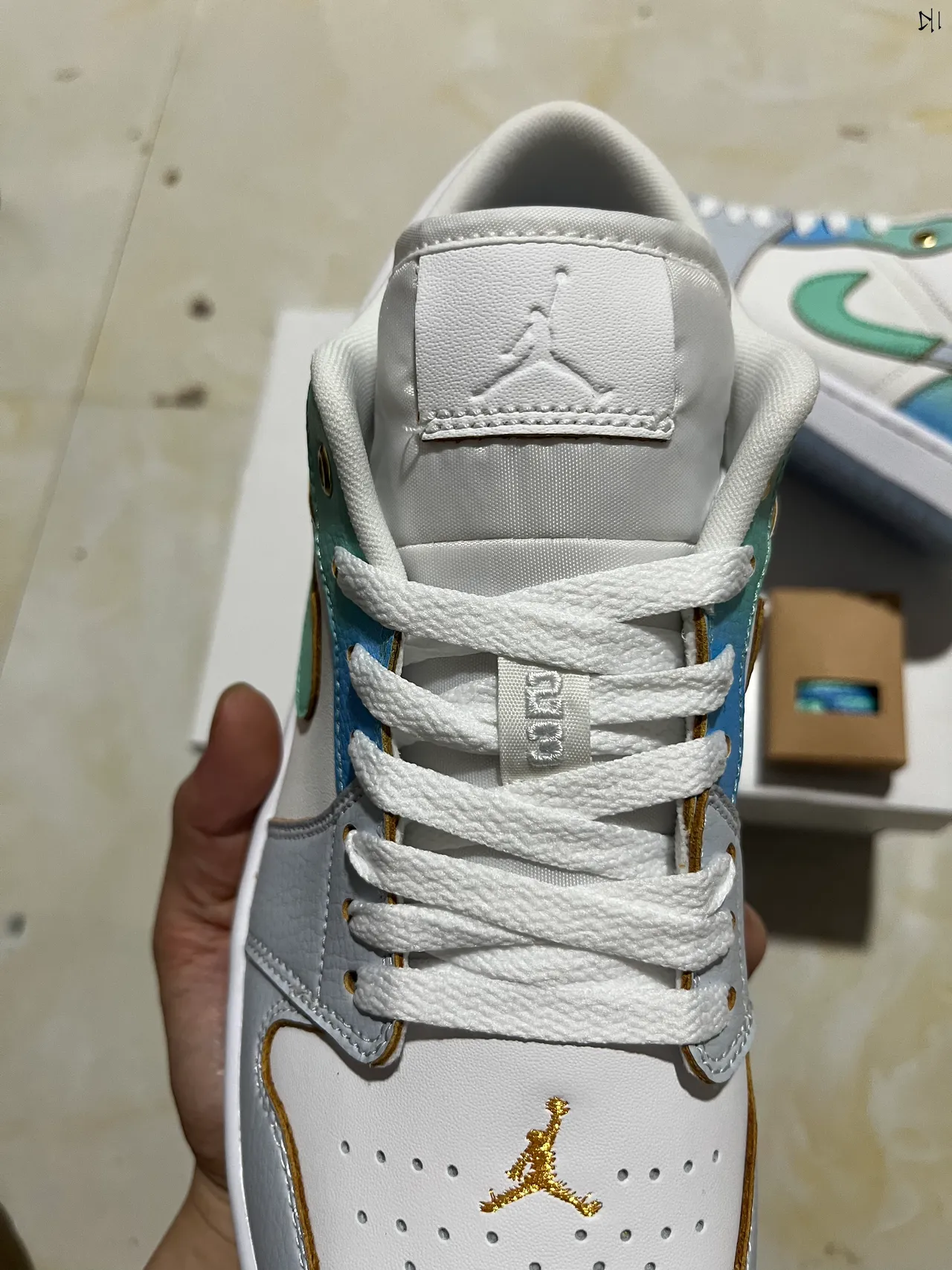Nike White Blue Low-Top Leather-and-Synthetic Upper Lifestyle Sneakers 8