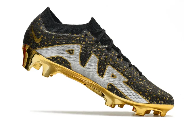 Nike Chaussures de football Blanc Or Bas Fond Tissu Supérieur Plaque Semelle Métallique Sol Ferme 7