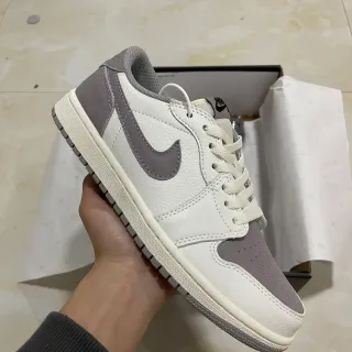 Nike White Gray Low-Top Cupsole Lifestyle Sneakers