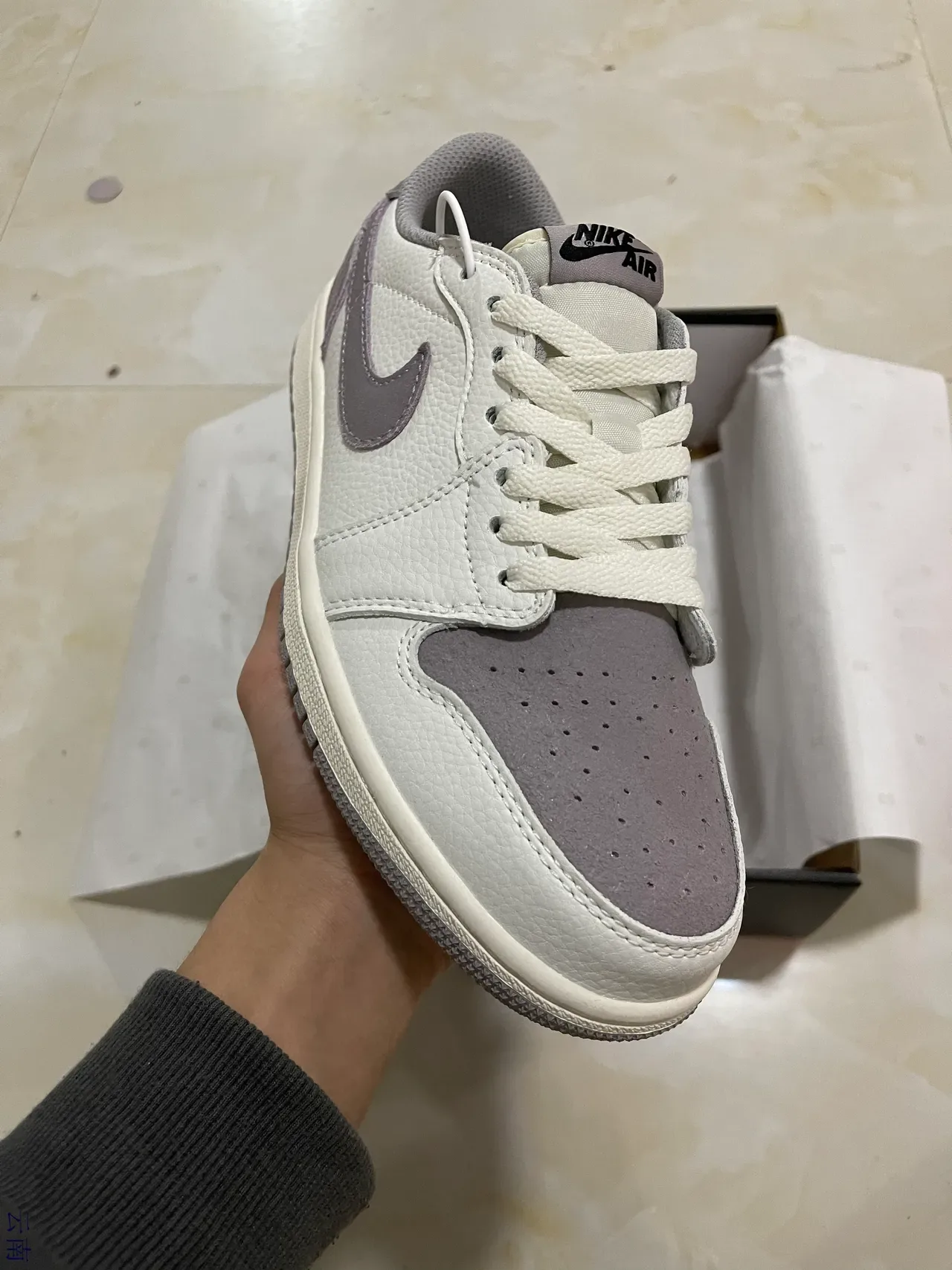 Nike White Gray Low-Top Cupsole Lifestyle Sneakers 3