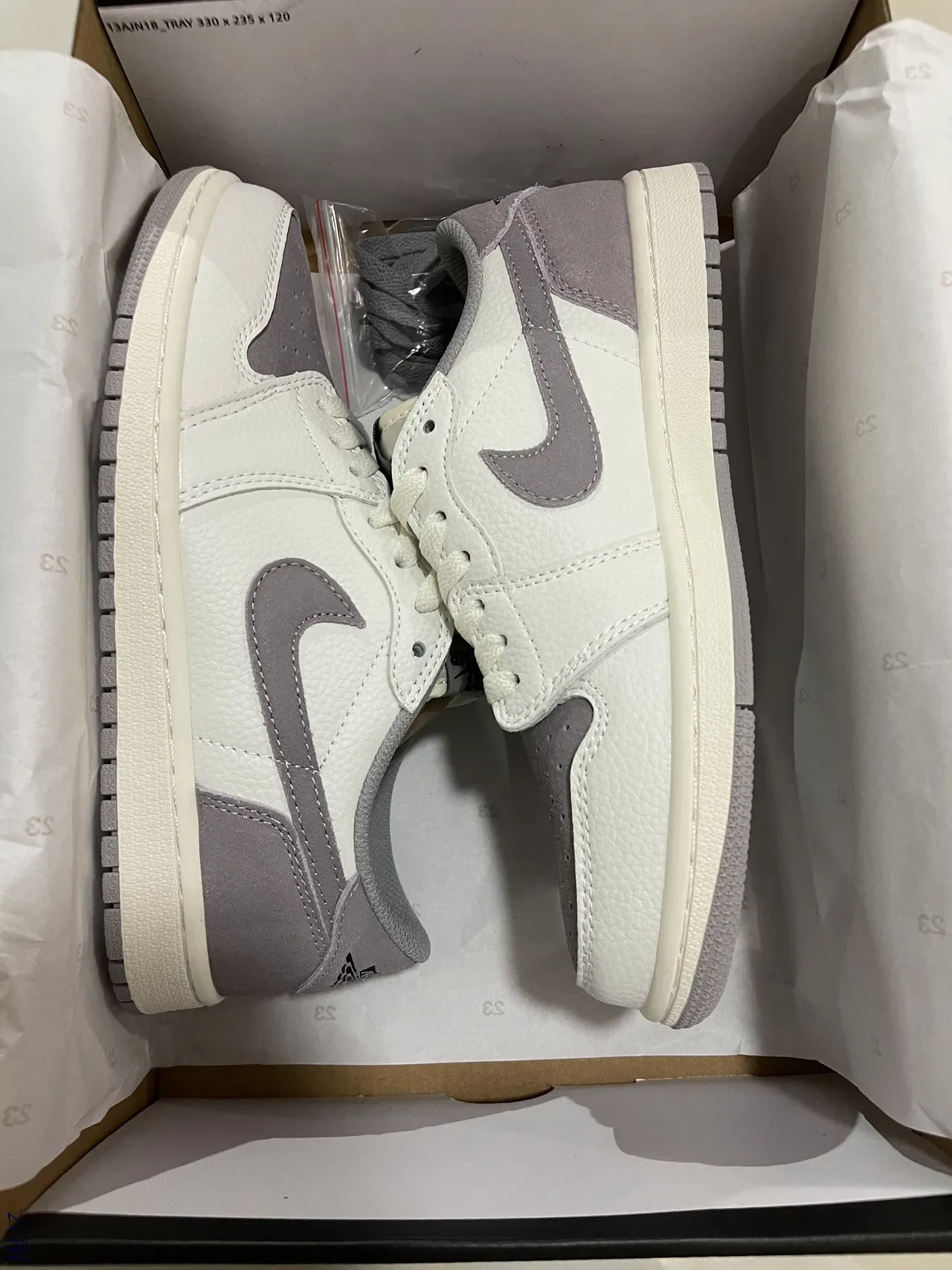 Nike White Gray Low-Top Cupsole Lifestyle Sneakers 7