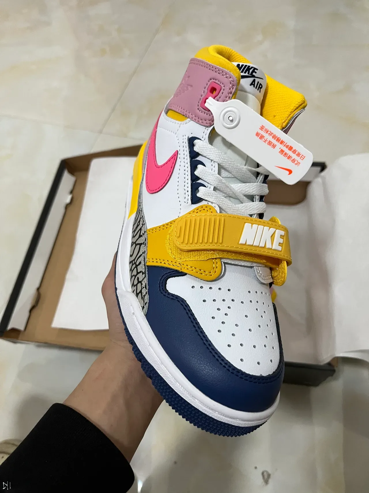 Nike White Multicolor High-Top Multi-Panel Construction Basketball Shoes 8
