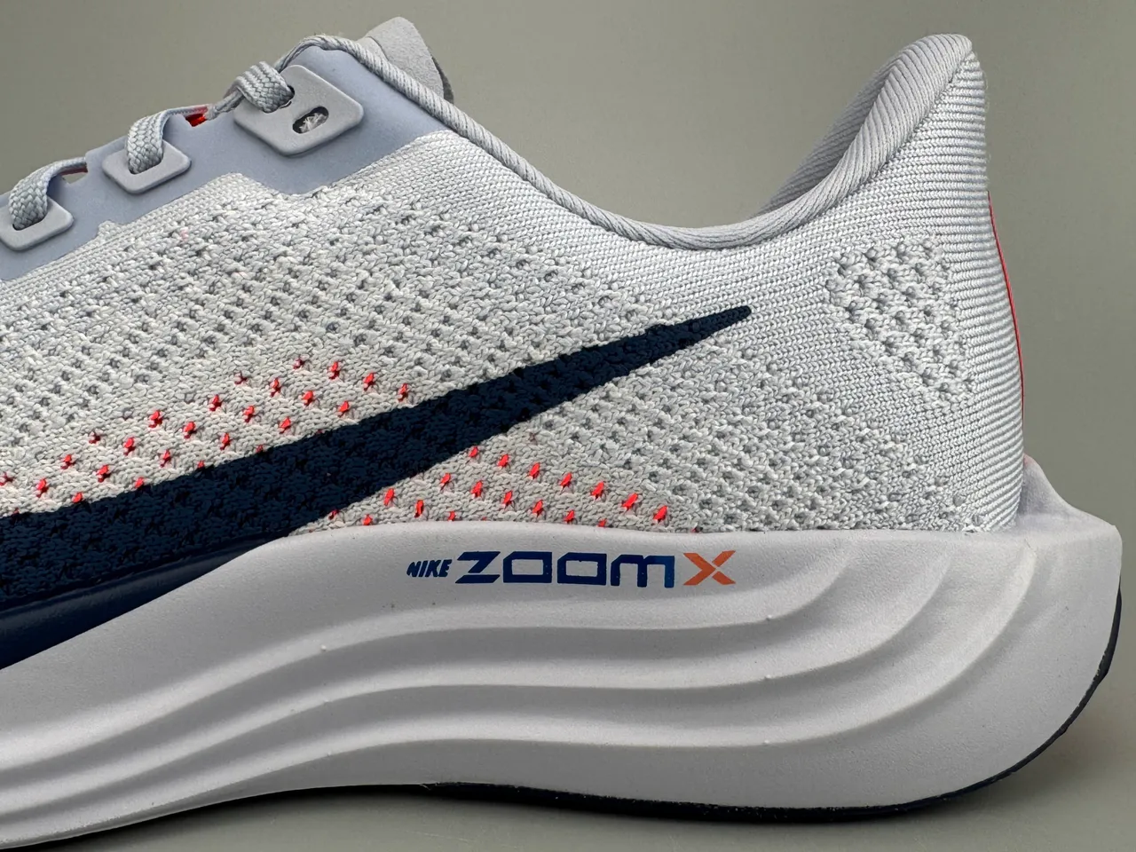 Nike White Navy Engineered Knit Upper Sculpted ZoomX Midsole Running Shoes 7