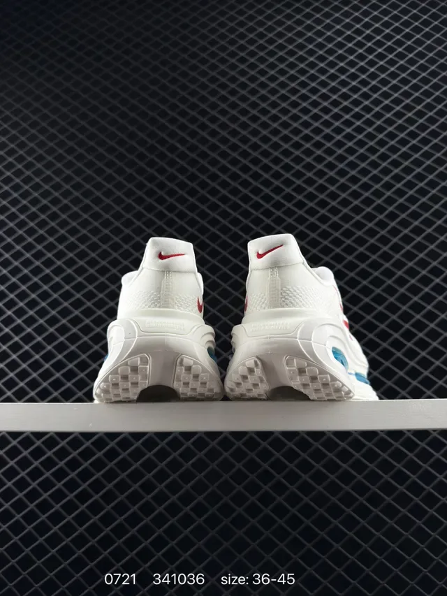 Nike White Red Knit Mesh Upper Visible Air Zoom Cushioning Lifestyle Sneakers 3