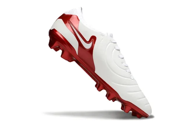 Nike أحذية كرة القدم أبيض أحمر بوتي منخفض بناء لامع معدني أكسنتس أرض صلبة أحذية كرة القدم 7