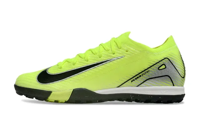 Nike Chaussures de football turf jaune et noir upper en maille Swoosh iridescent 6