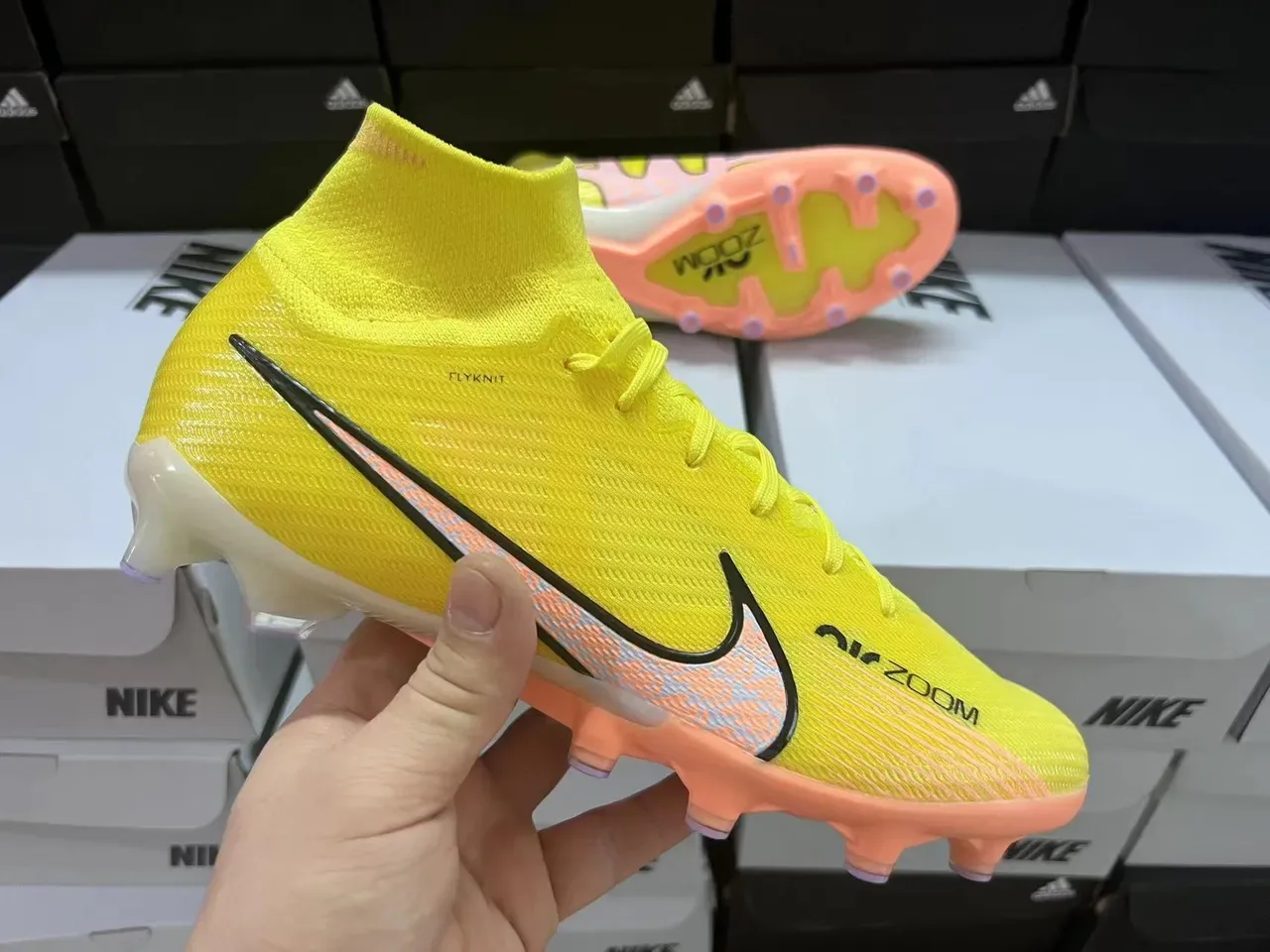 Nike Amarelo Laranja Alto-Corte Superior de Malha Estudos Conicos Solo Firme Sapatos de Futebol 13