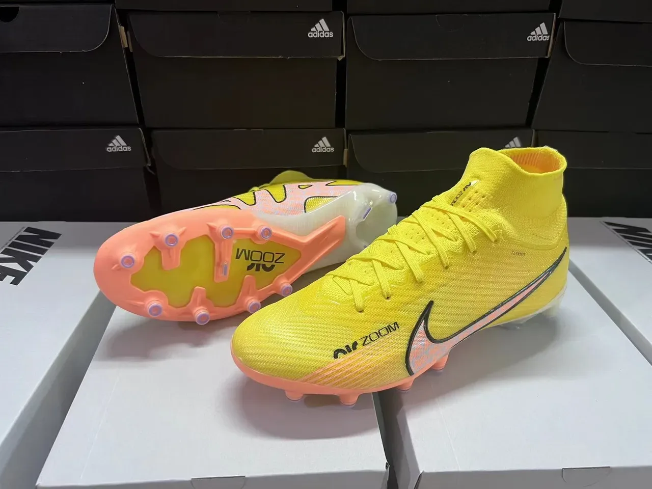 Nike Amarelo Laranja Alto-Corte Superior de Malha Estudos Conicos Solo Firme Sapatos de Futebol 15