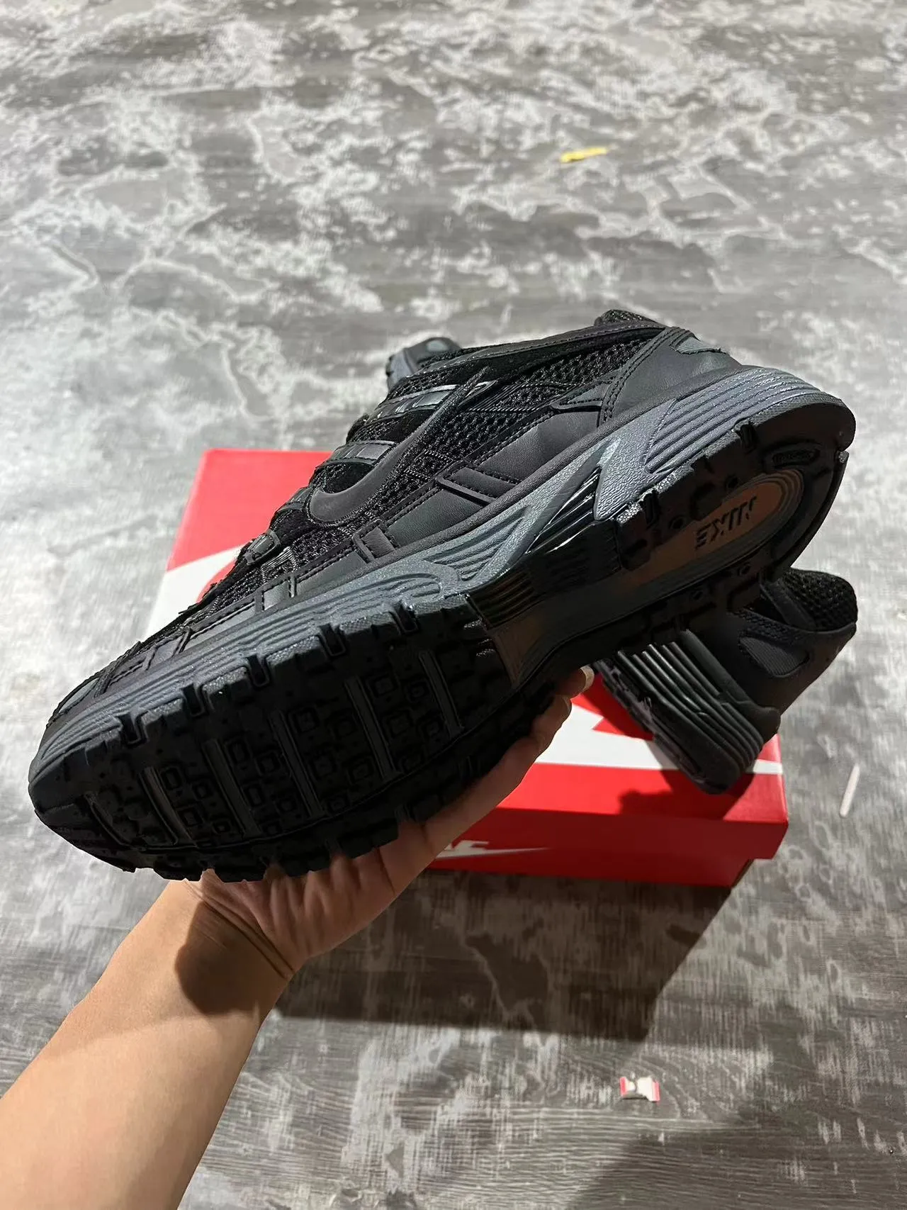 Nike Zoom 2K Black Layered Synthetic Cage Open Mesh Upper Lifestyle Sneakers 6
