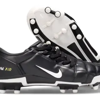 Nike Zoom Air أسود وأبيض أحذية كرة القدم للأرض الصلبة