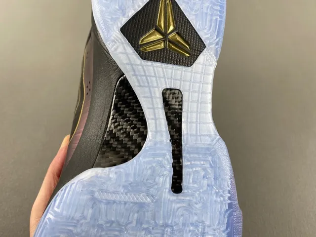 Nike Zoom Kobe 4 Protro Iridescent Purple Gold Basketball Shoes 8