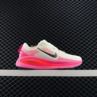 Nike ZoomX Beige y Rosa Malla Ingenierizada Zapatillas de correr