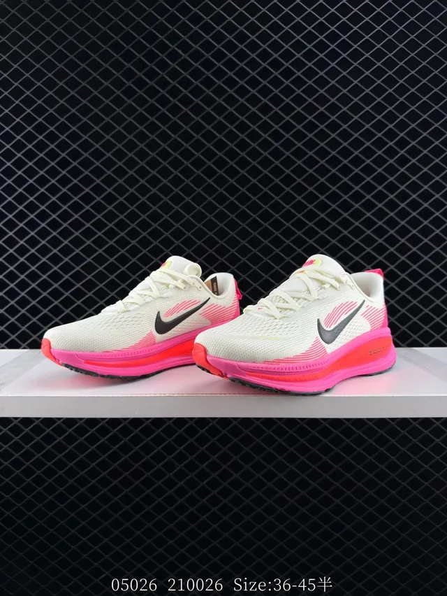 Nike ZoomX Beige y Rosa Malla Ingenierizada Zapatillas de correr 3