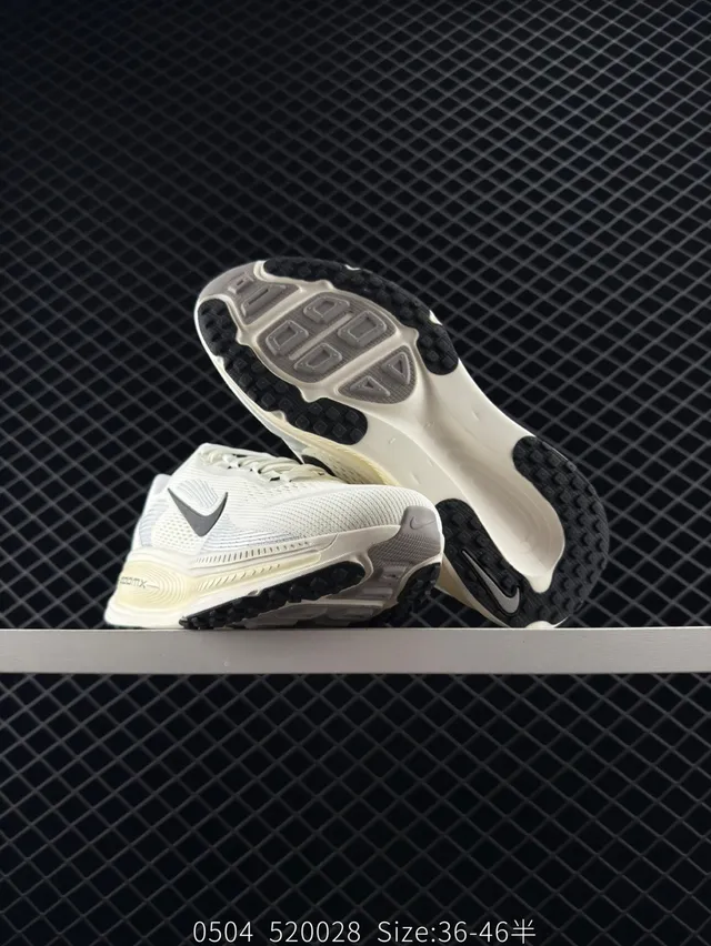 Nike ZoomX Beige Black Engineered Mesh Upper Thick Midsole Running Shoes 6