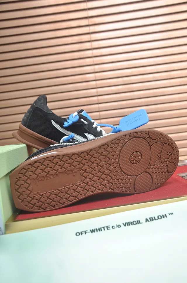 Off-White Noir Brun Low-Top Suede-Mesh Upper Chaussures Lifestyle 3