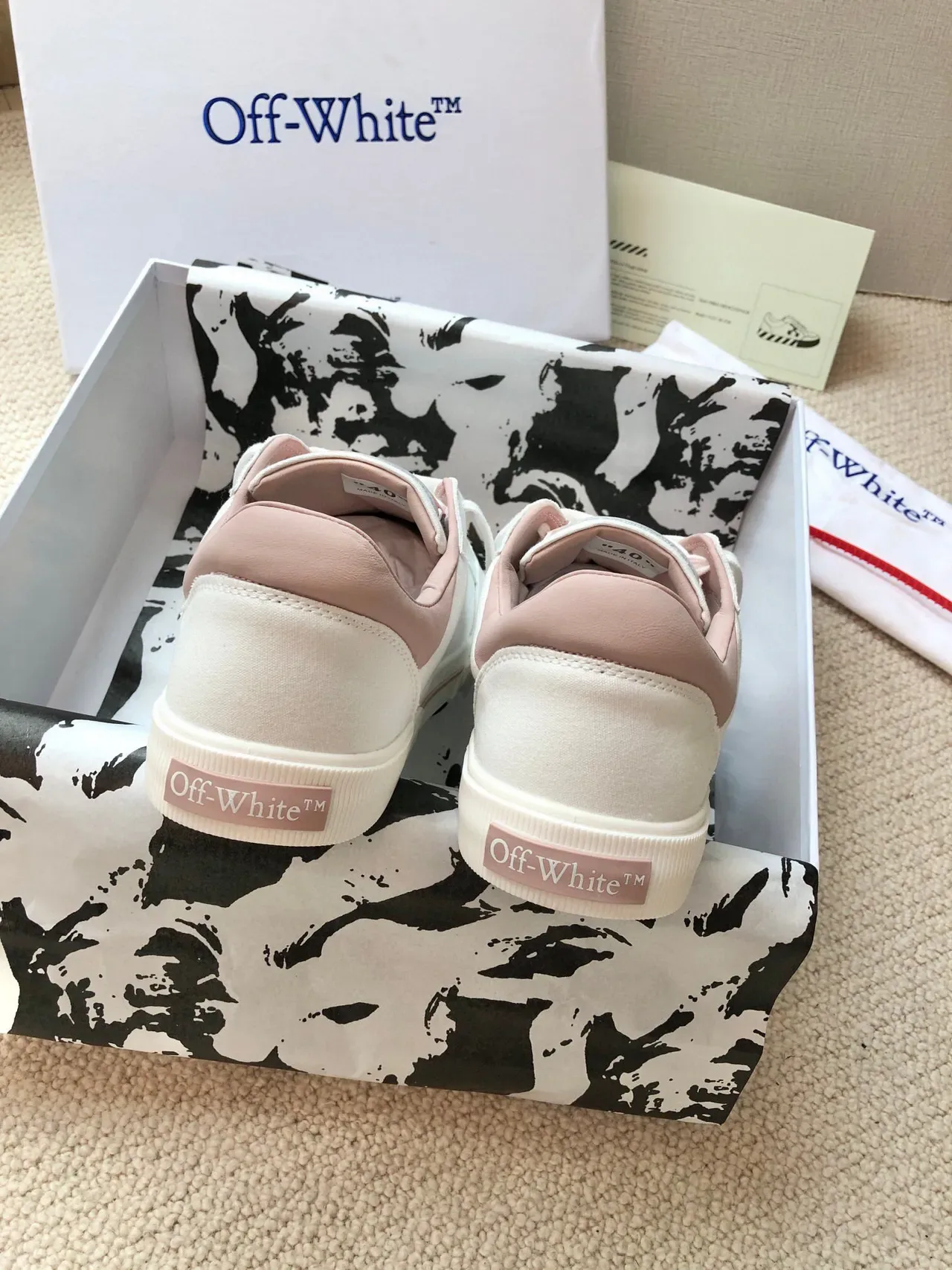 Off-White Pink Canvas Upper Accent Detailing Lifestyle Sneakers 9