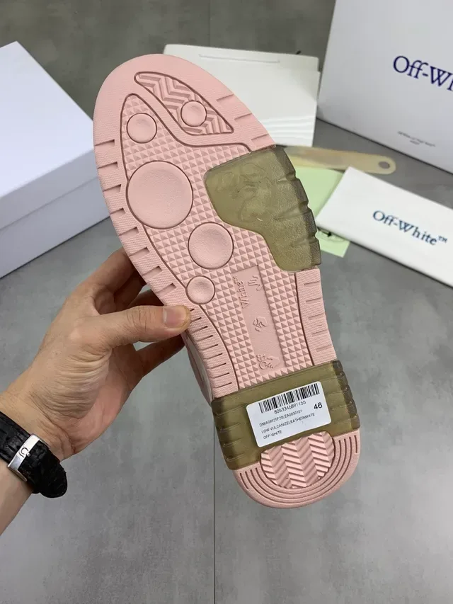 Off-White Tênis Lifestyle Rosa com Alça de Zip-Tie e Etiqueta Industrial 2