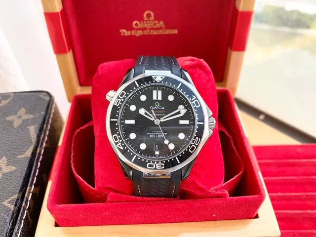 Omega Seamaster Professional কালো ডায়াল যান্ত্রিক ঘড়ি 9
