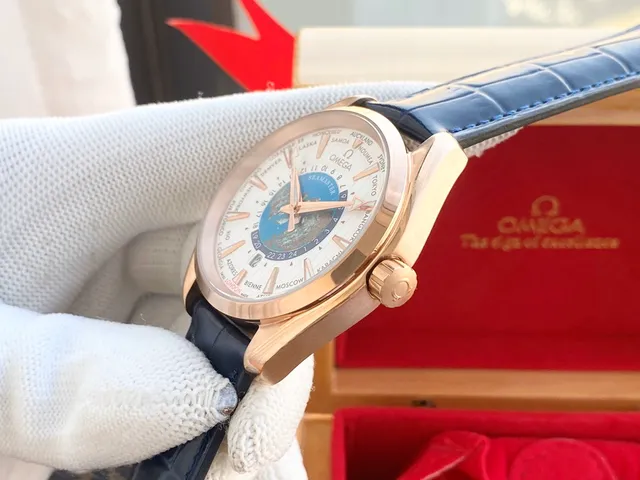 Omega Seamaster Worldtimer Rose Gold White Dial Blue Alligator Strap Mechanical Watch 4