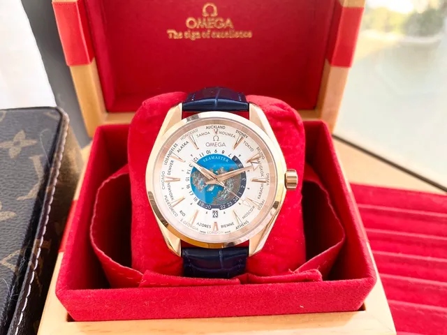 Omega Seamaster Worldtimer Rose Gold White Dial Blue Alligator Strap Mechanical Watch 9