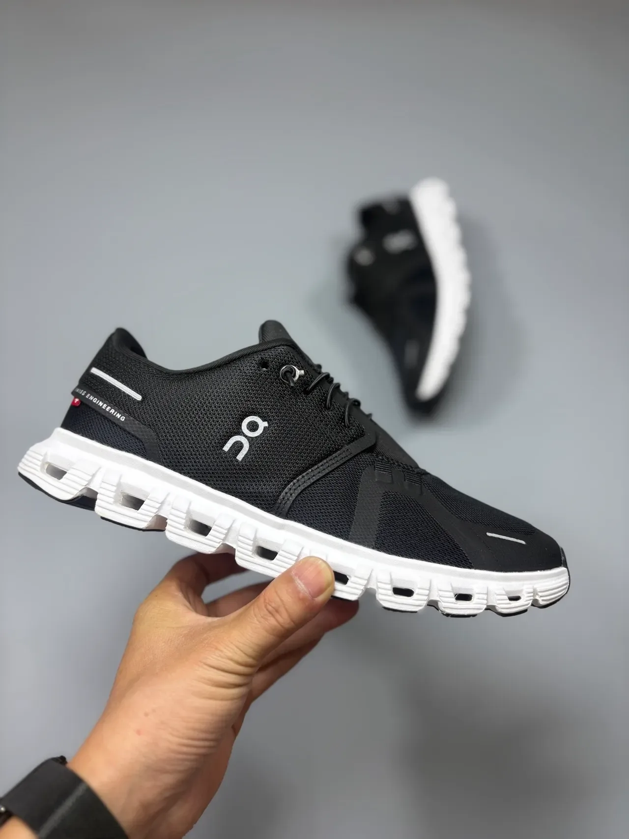 On Black White Engineered Mesh Upper Hollowed Cloud-Pod Midsole Lifestyle Sneakers 5