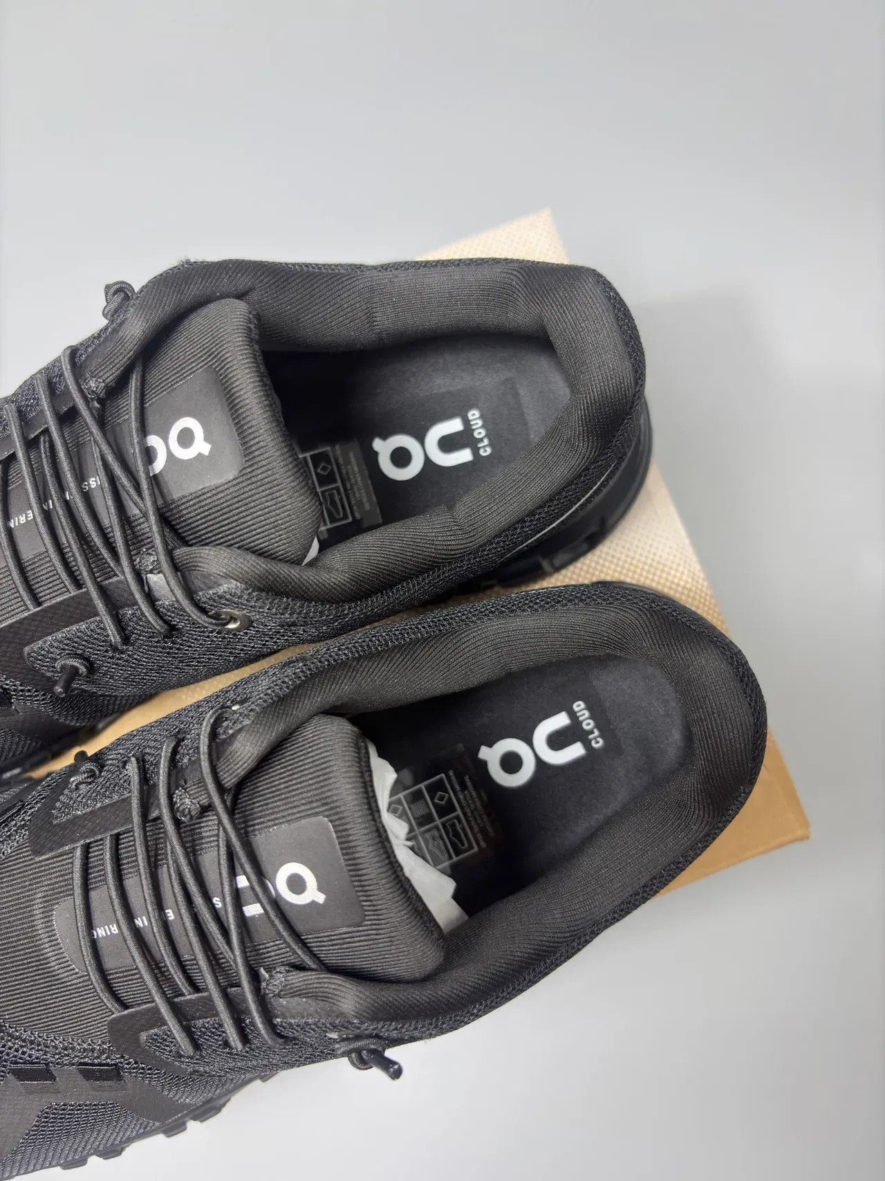 On Black White Mesh Upper Hollowed CloudTec Midsole Lifestyle Sneakers 8