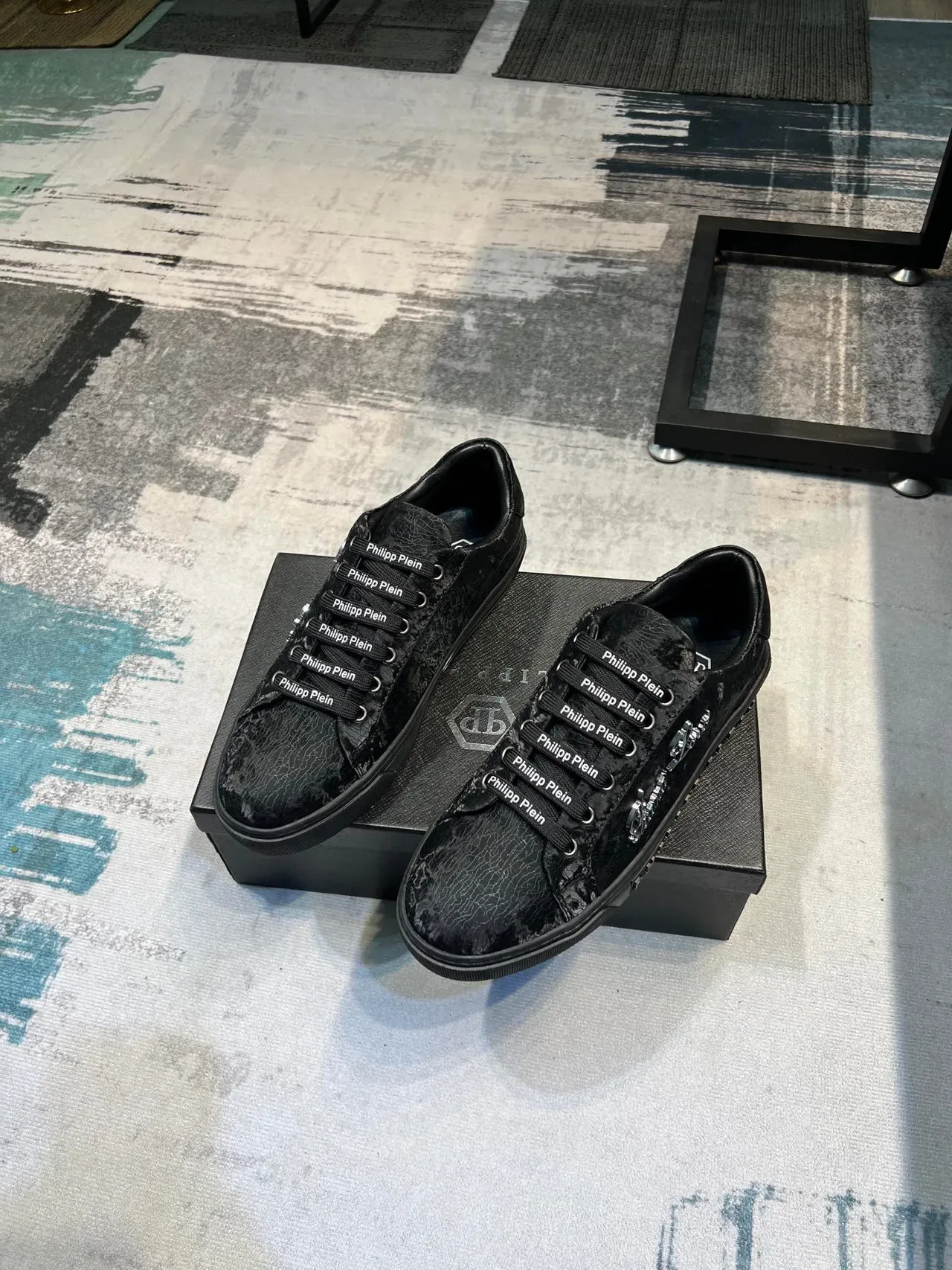 Philipp Plein Preto Prata Couro Crackle Texturizado Parte Superior Marca Embossada Sola Média Tênis Lifestyle 3