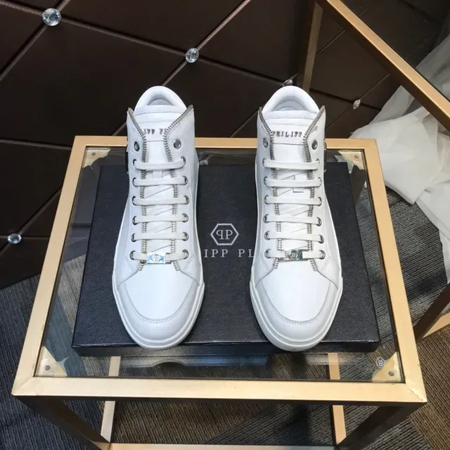 Philipp Plein Sneakers Lifestyle Hautes Blanches avec Logo Métallique 9