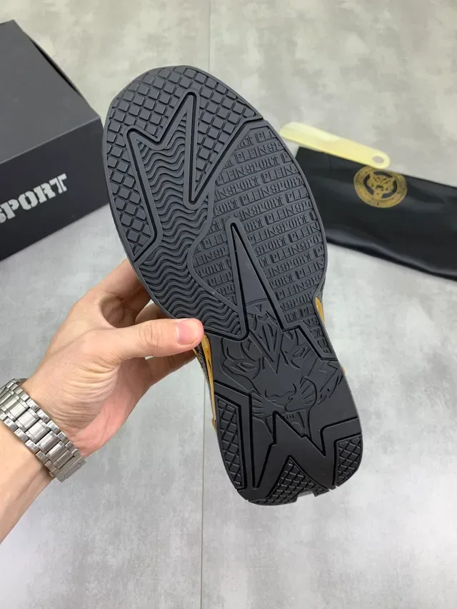 Philipp Plein Plein Sport Noir et Or Lifestyle Sneakers 2