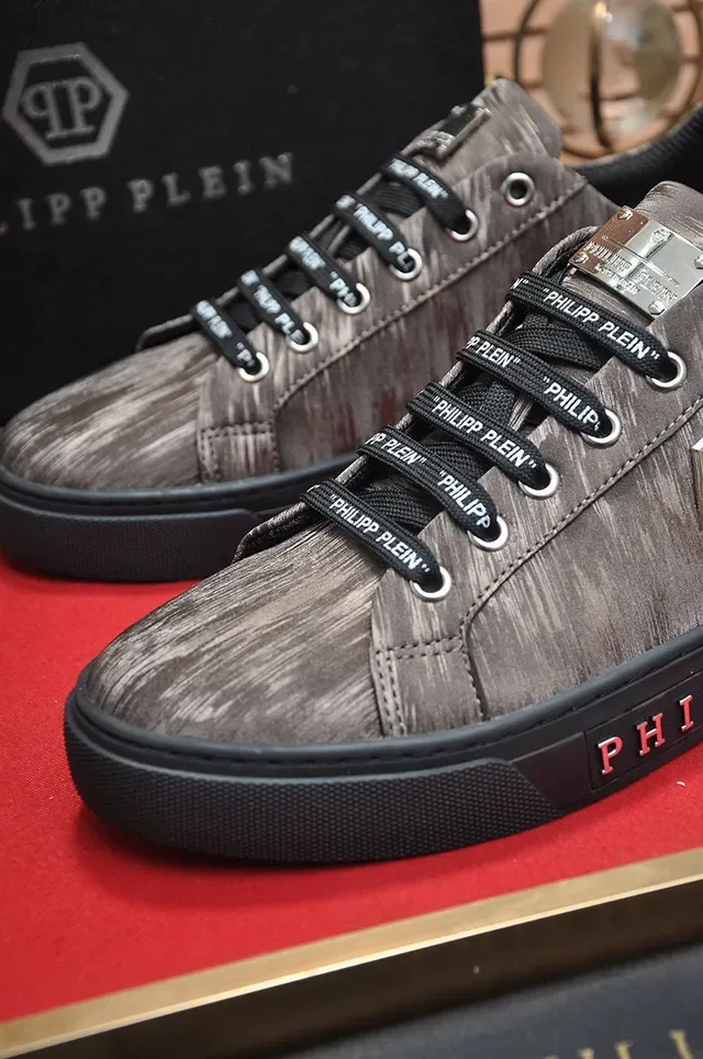 Philipp Plein Wood-Grain Textured Low-Top Lifestyle Sneakers 7