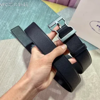 Prada काला चांदी सैफियानो टेक्सचर ज्योमेट्रिक बकल लेदर बेल्ट