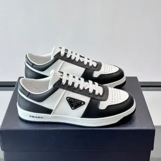 Prada Sneakers Lifestyle Noir Blanc Color-Bloqué Doigt Perforé