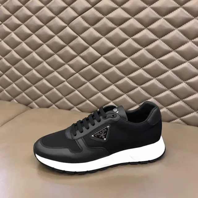 Prada Black White Low-Top Platform Sole Lifestyle Sneakers 6