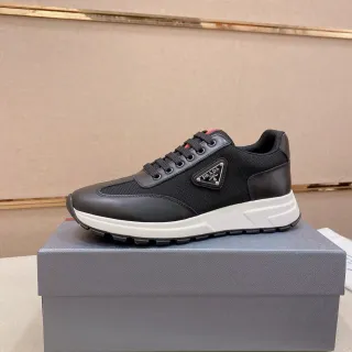 Prada Cloudbust Chaussures Lifestyle Noir en Maille et Cuir