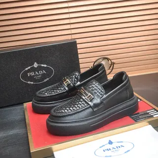Prada Cloudbust حذاء ليفر أسود جلد منسوج حذاء سيليب أون حذاء ليفر